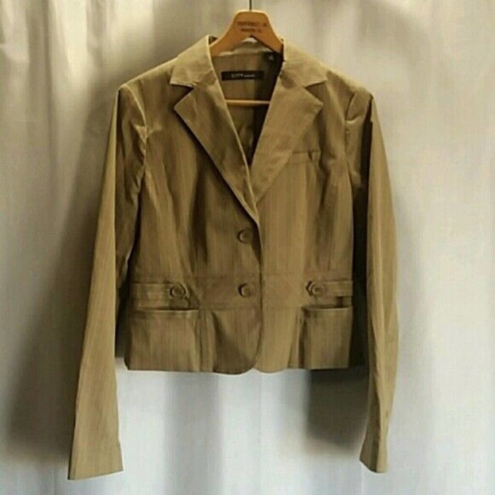 CITY UNLTD size 6 blazer